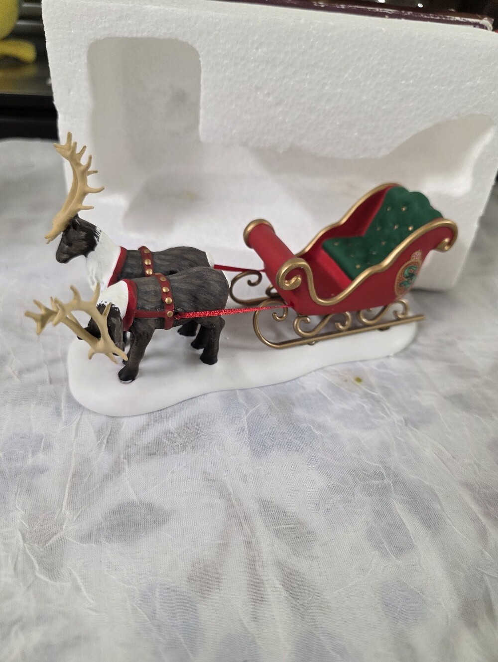 Santa's Magic Sleigh  Dept 56 item With Box